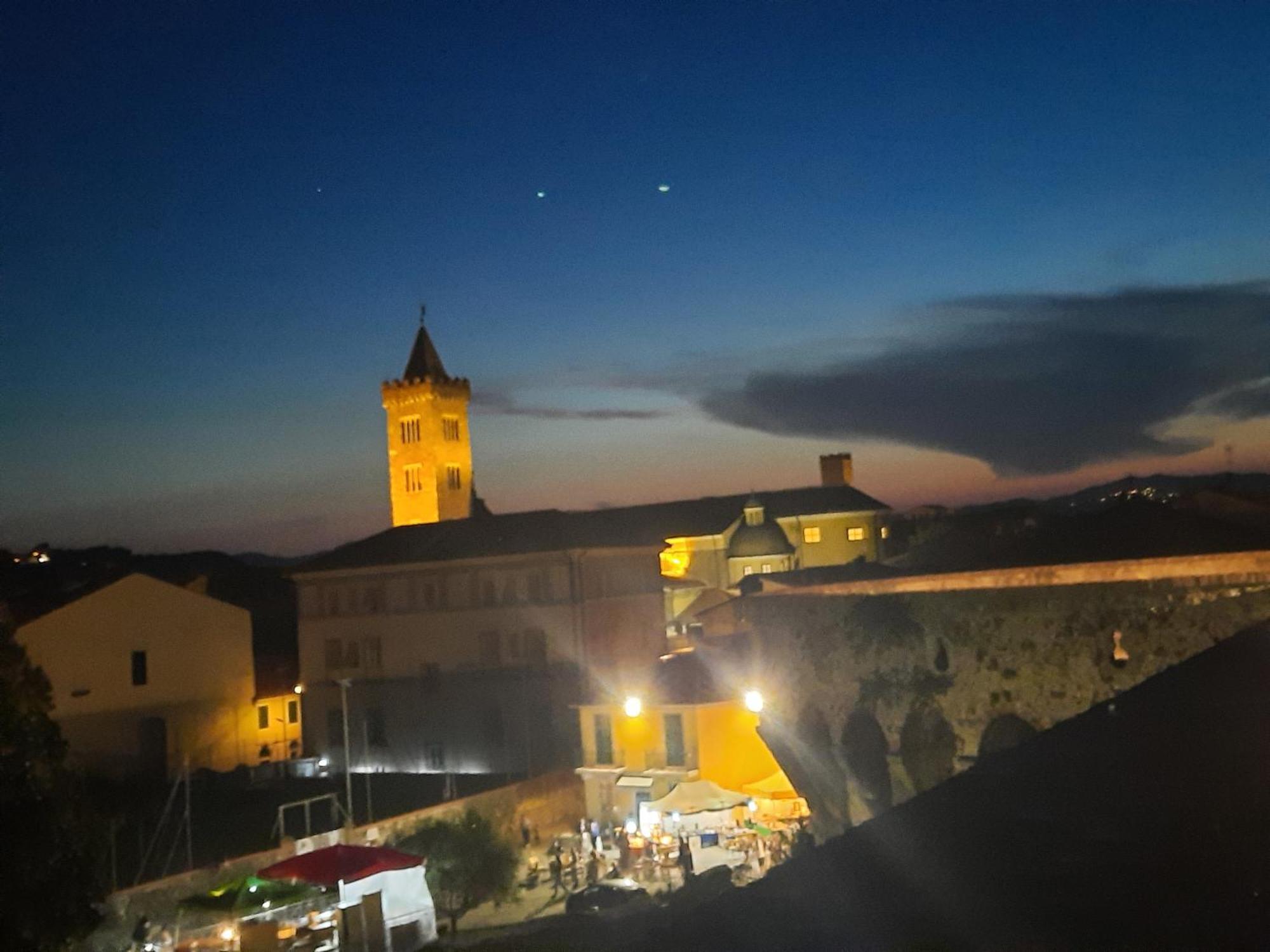 Apartmán Opera Sarzana Exteriér fotografie