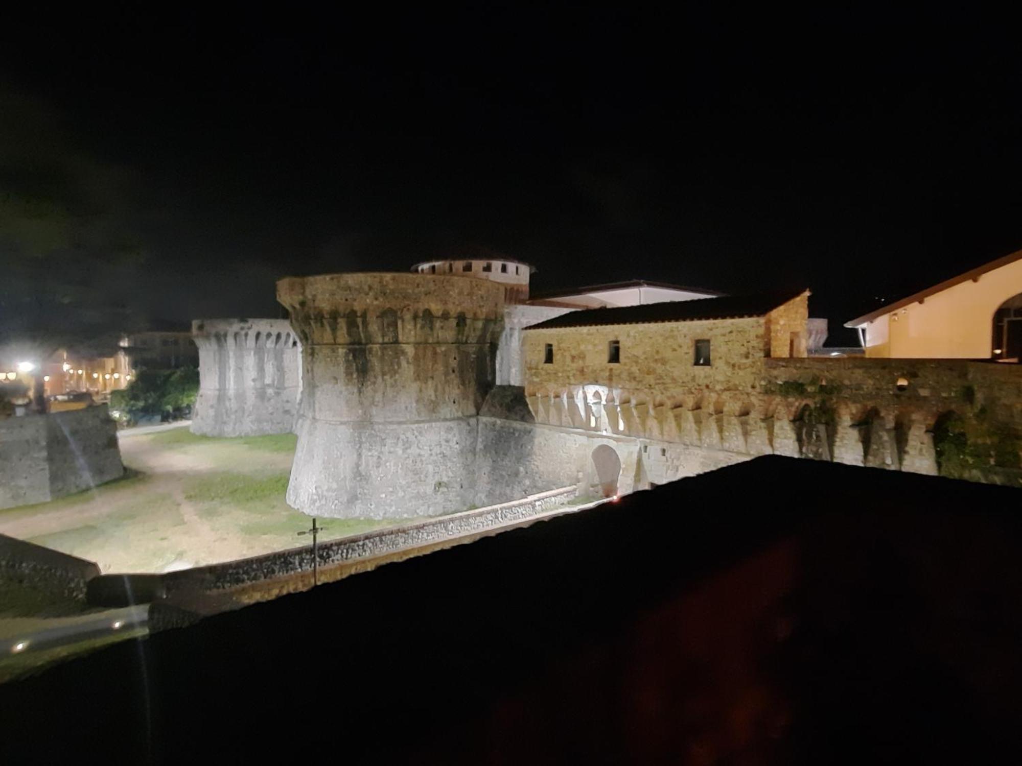 Apartmán Opera Sarzana Exteriér fotografie